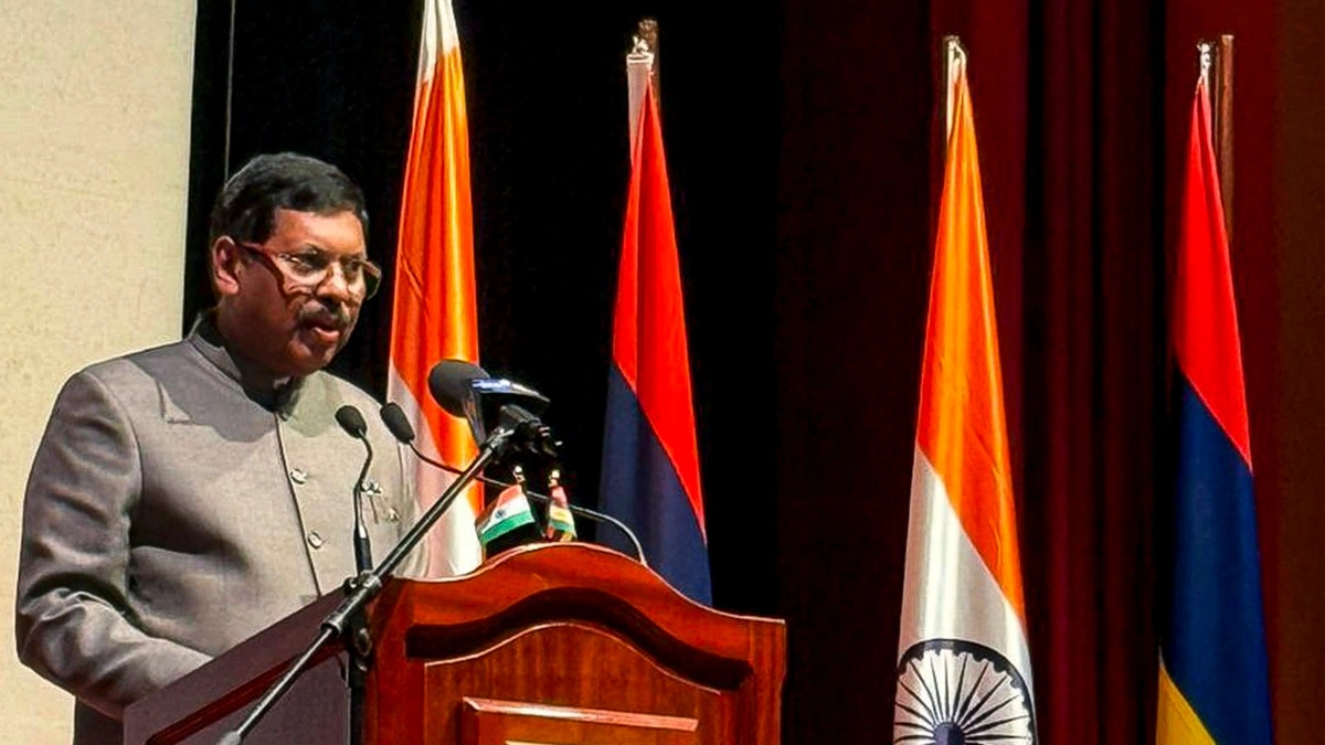 CJI Gavai shoe-attack